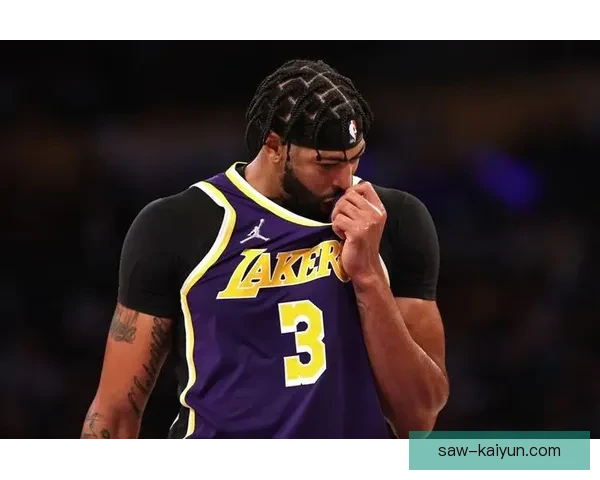 戴维斯防守能力持续提升，球队防线表现稳健值得关注