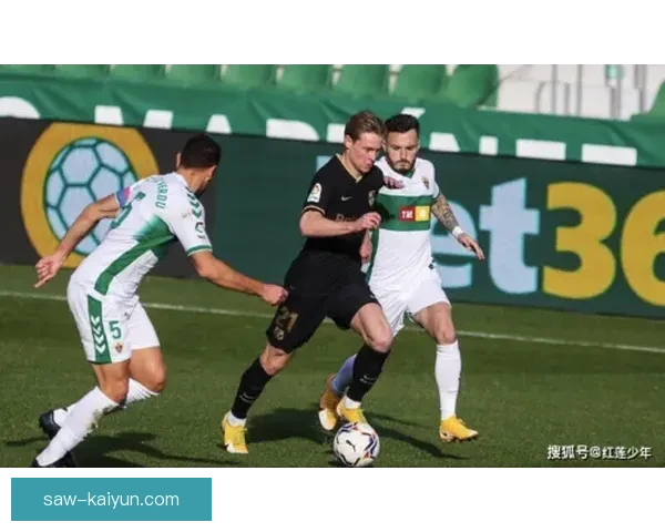 诺伊尔零封数据分析显示其状态回暖，近期表现稳健，提升了球队防守稳定性。